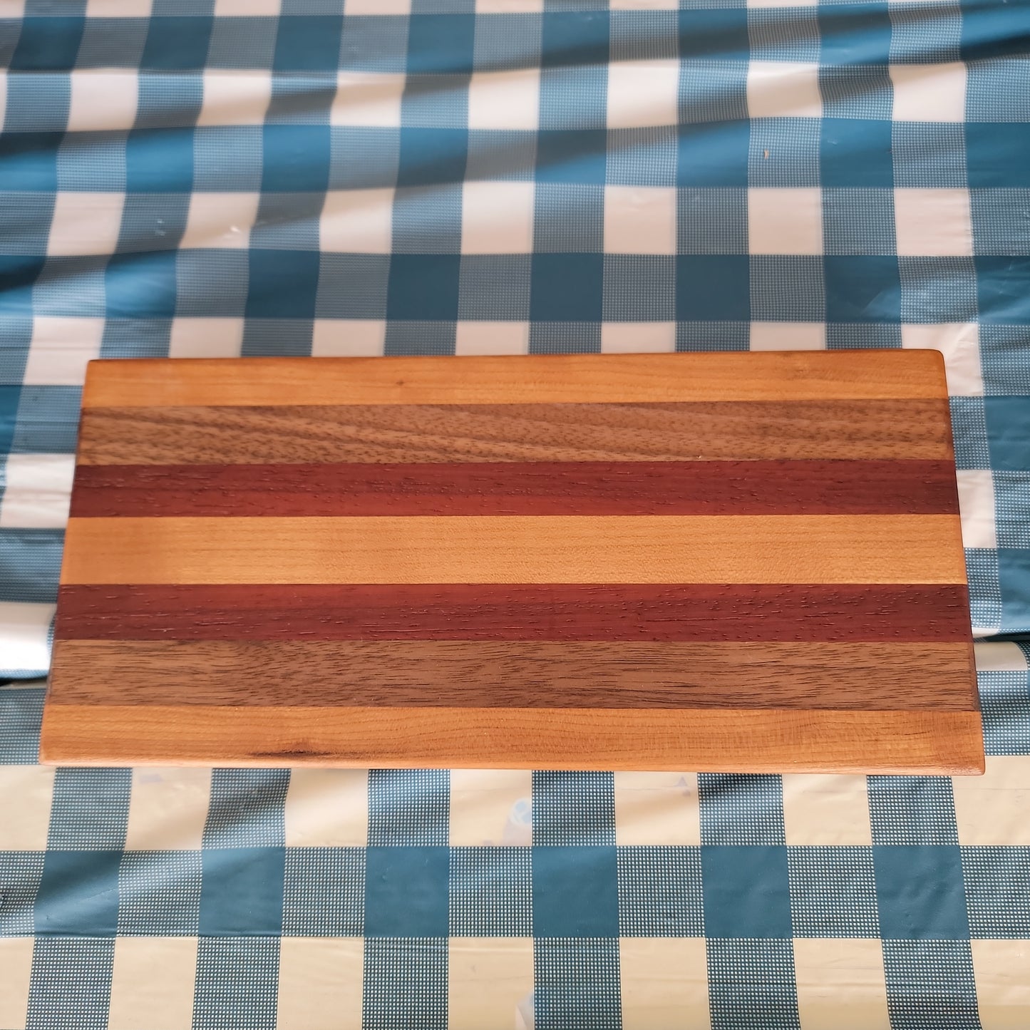 Medium offcut cutting board