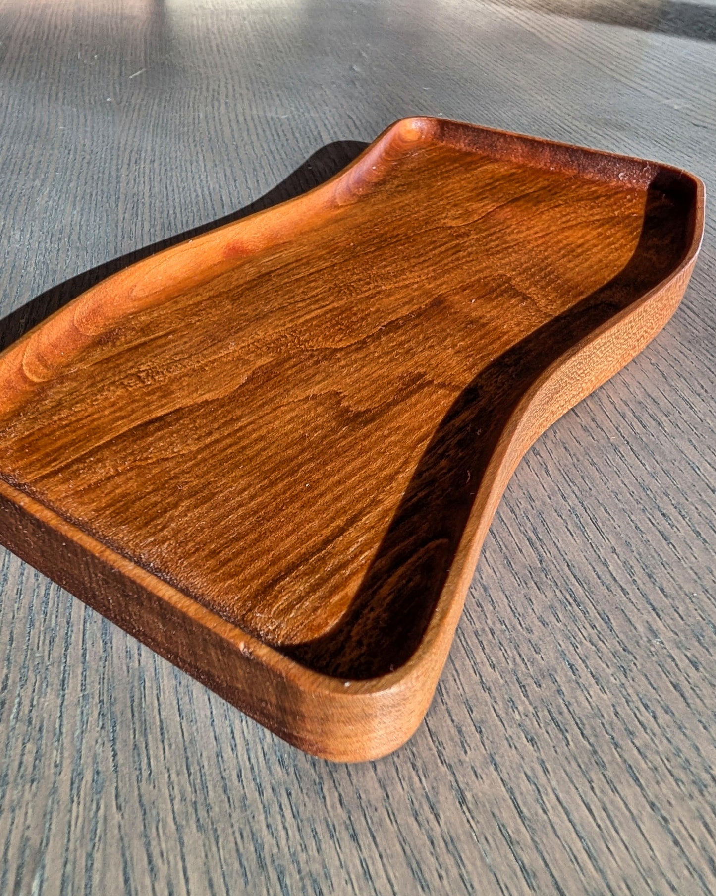 Small Wavy Charcuterie Tray