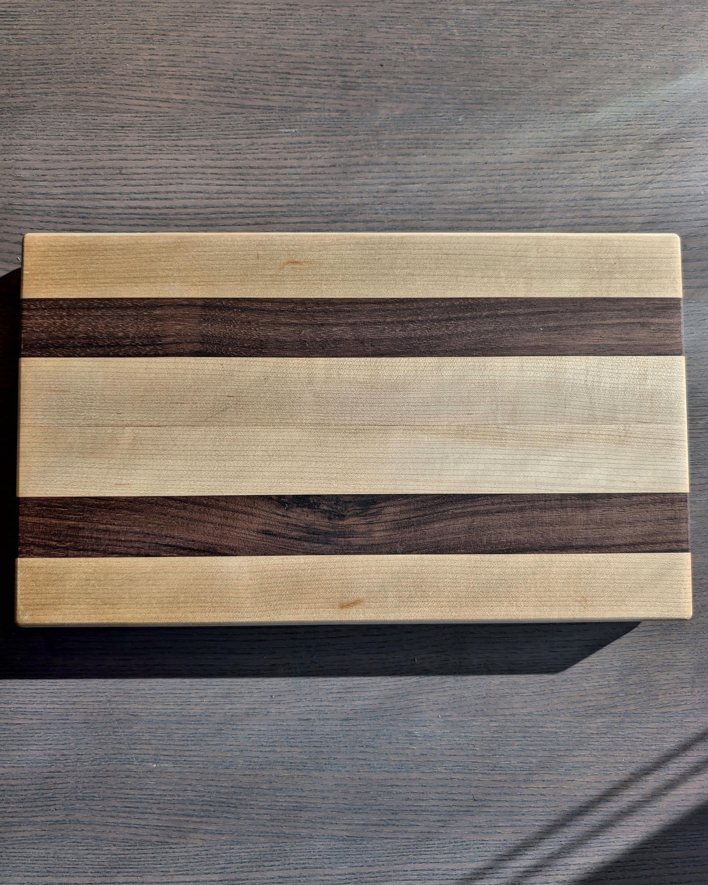 Medium Maple Walnut Cutting Board (Two Stripe)